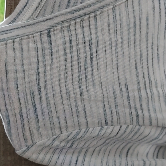 Set of‎ 2 Old Navy tee-shirt Size Medium - Picture 7 of 10